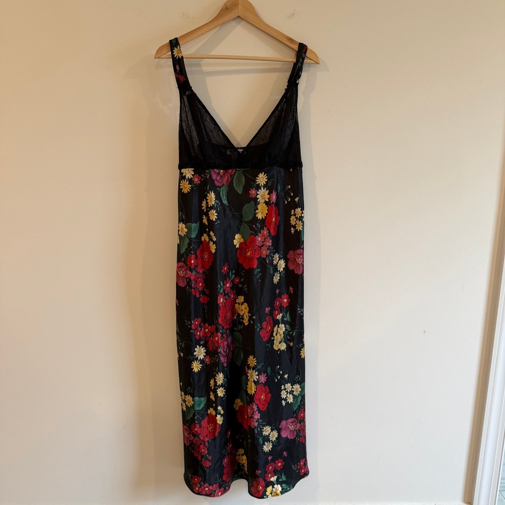 Ivy & Annabelle Intimates Floral Lace Trim Satin Nightgown Slip Dress Black L